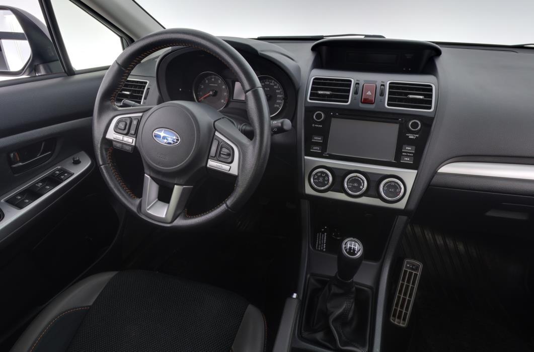SUBARU XV 2016