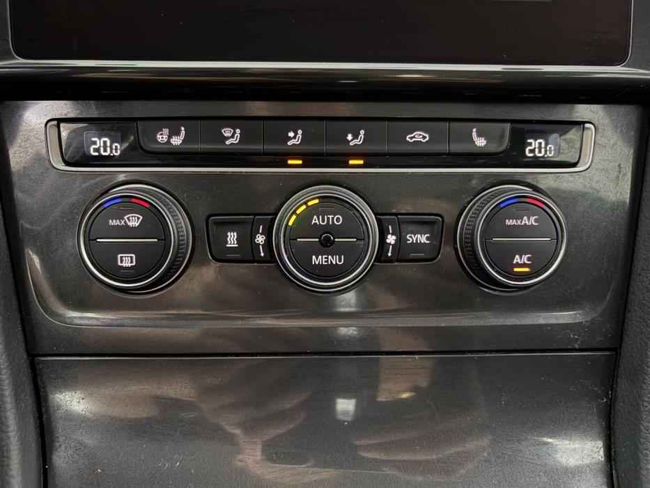 VOLKSWAGEN Golf 2017