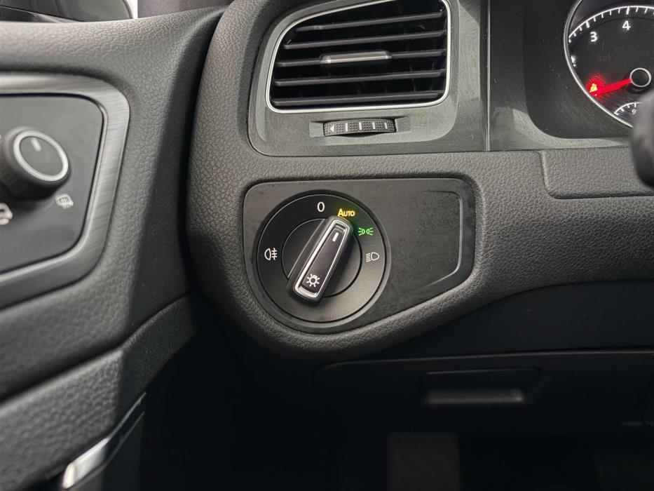 VOLKSWAGEN Golf 2017