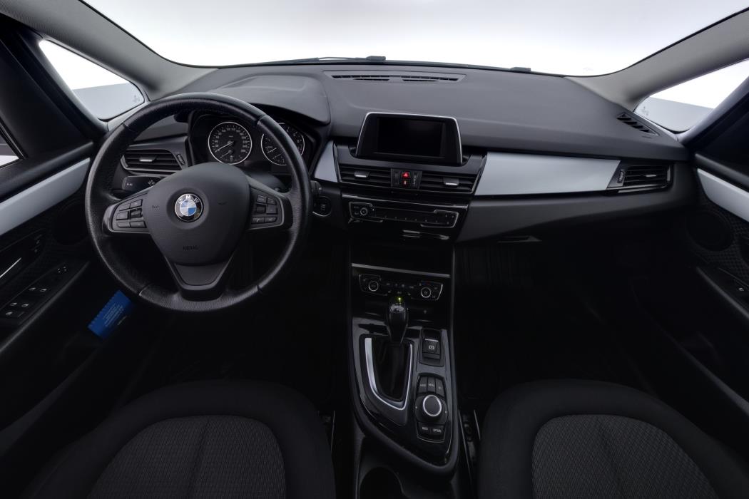 BMW 218 2017