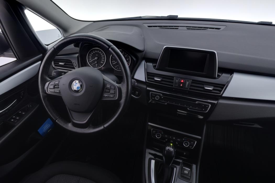 BMW 218 2017