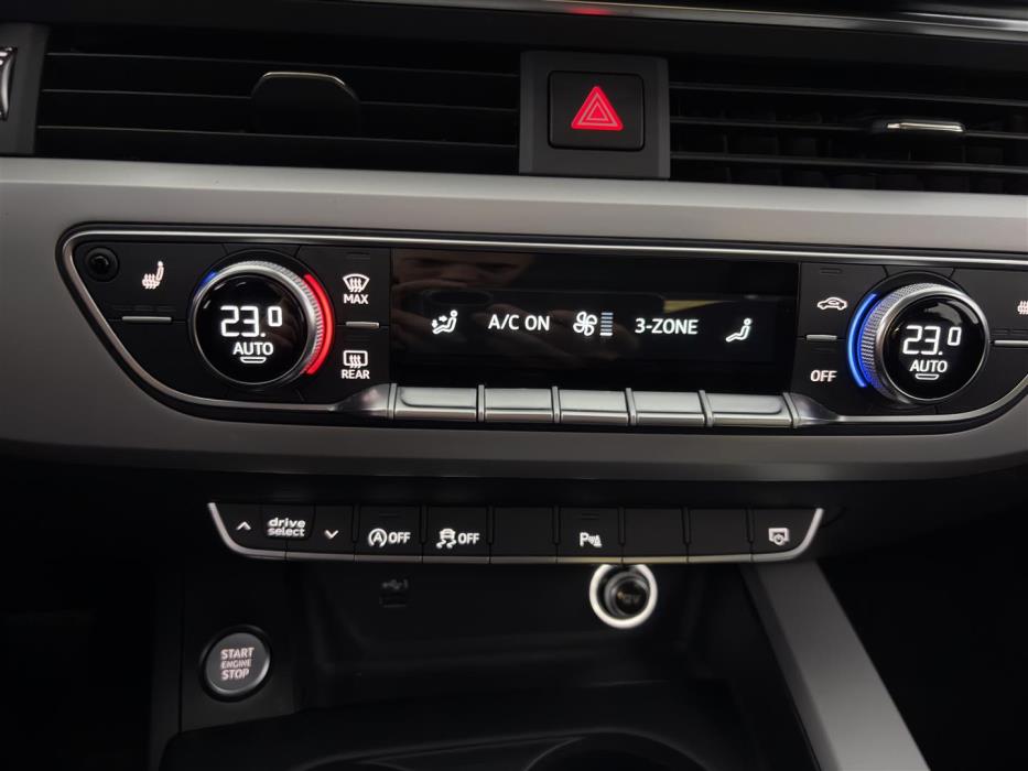 AUDI A4 2020