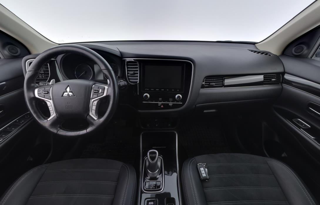 Mitsubishi Outlander PHEV 2021