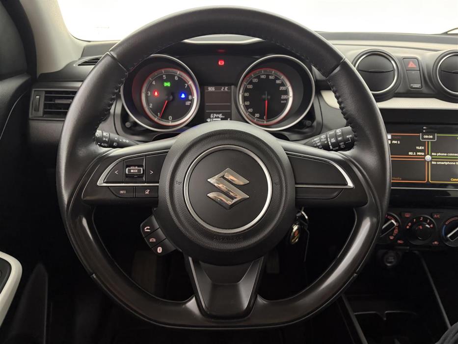 SUZUKI Swift 2017