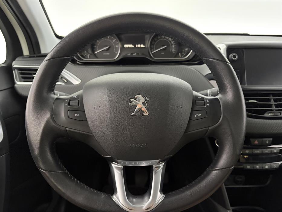 PEUGEOT 2008 2018