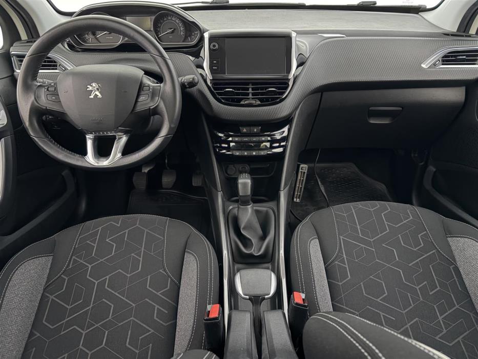 PEUGEOT 2008 2018