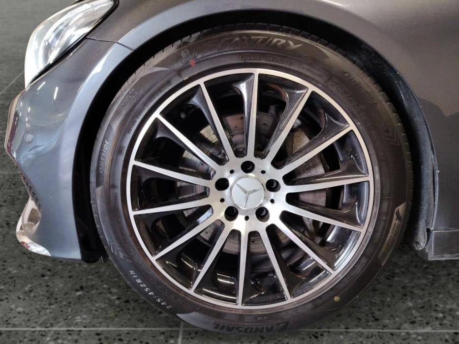 MERCEDES-BENZ C 2015