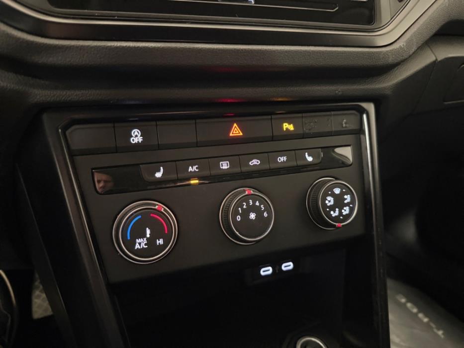 VOLKSWAGEN T-ROC 2021