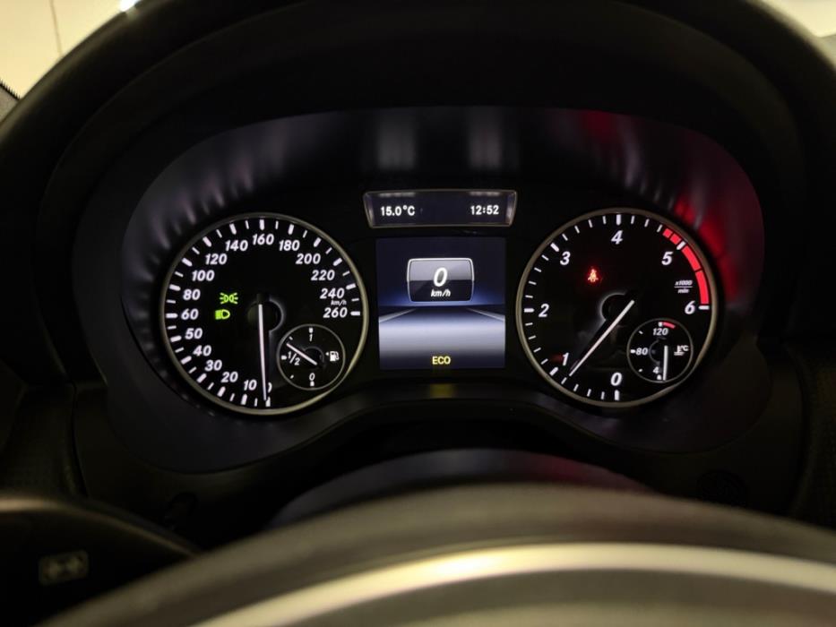 MERCEDES-BENZ A 2014