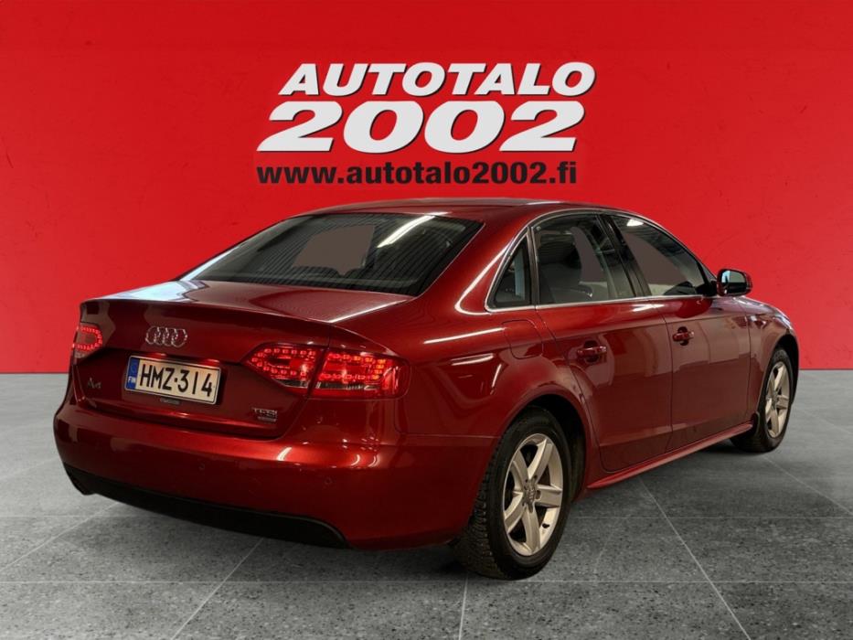 AUDI A4 2011