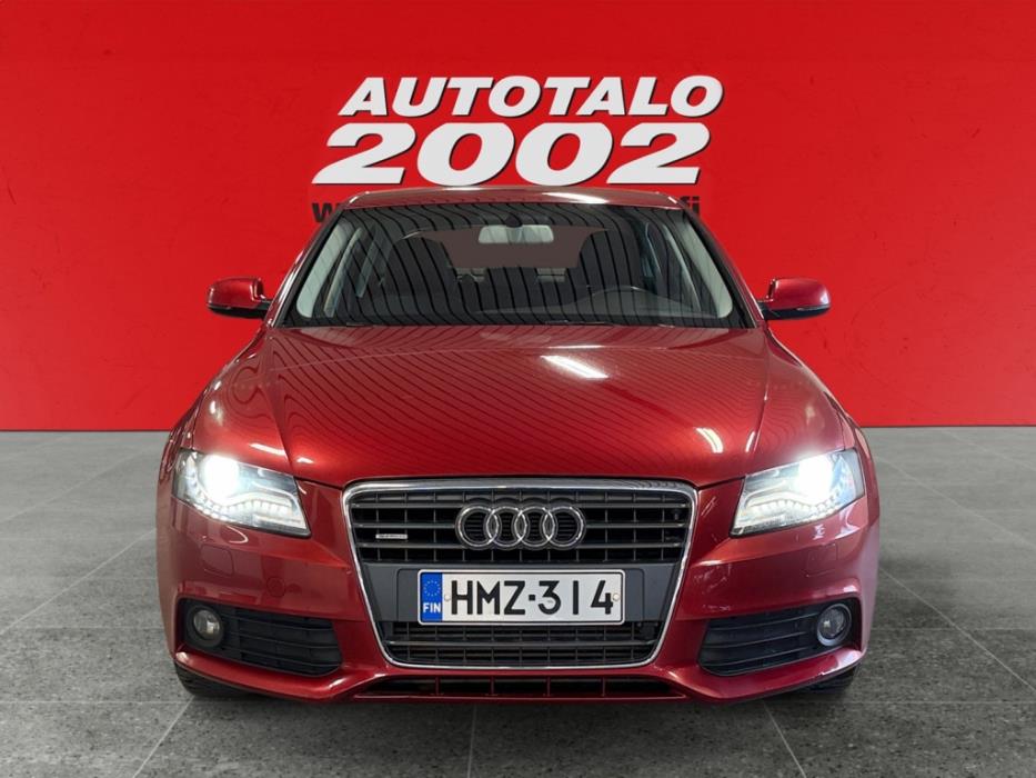 AUDI A4 2011