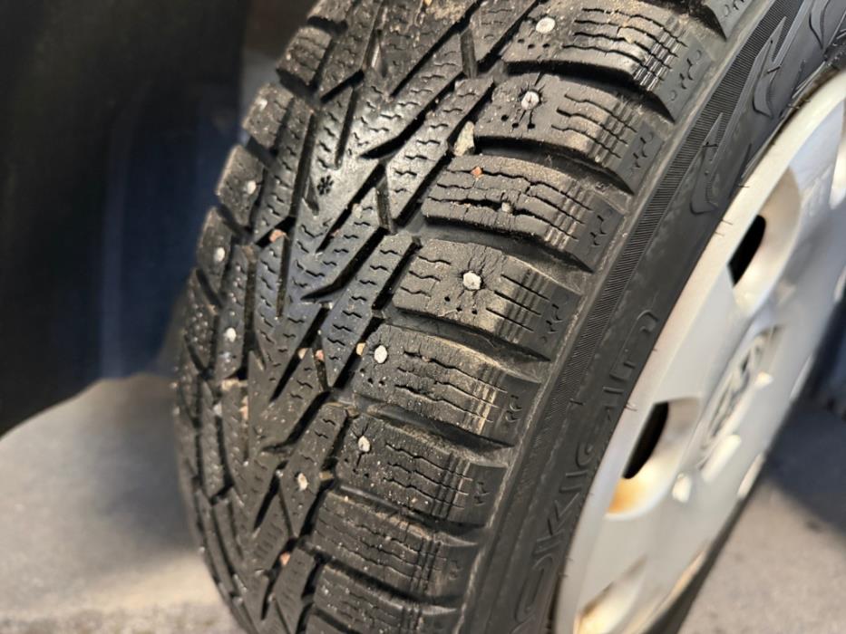 VOLKSWAGEN New Beetle 2005