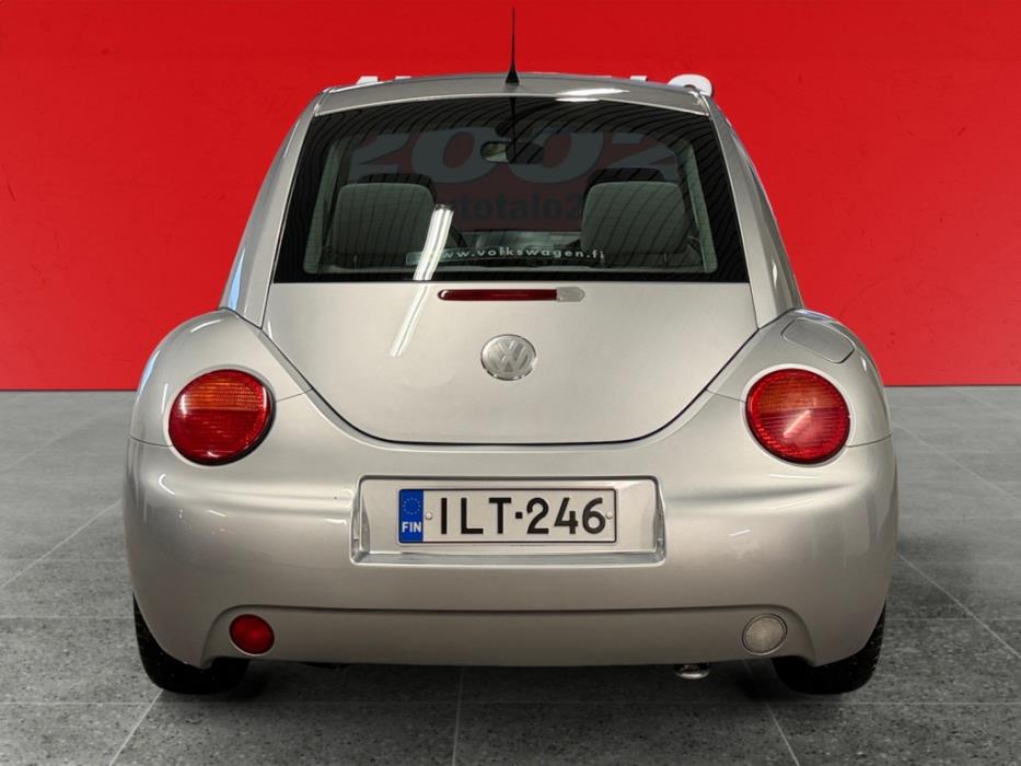 VOLKSWAGEN New Beetle 2005