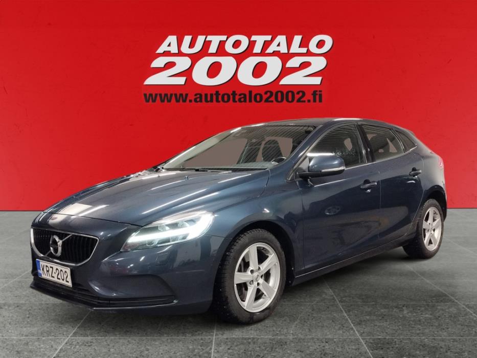 VOLVO V40 2017