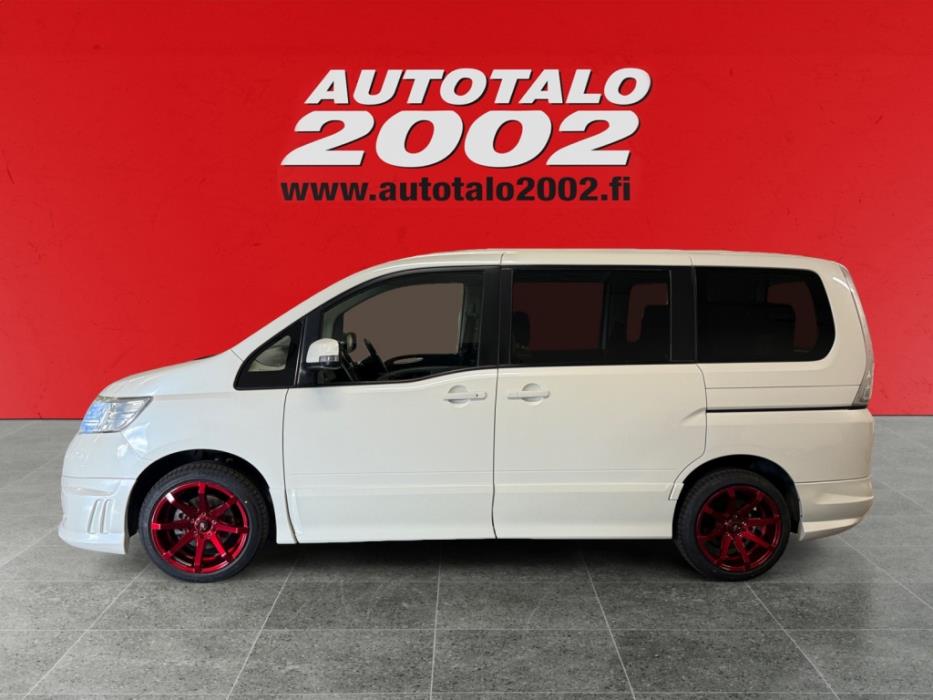 NISSAN Serena 2008