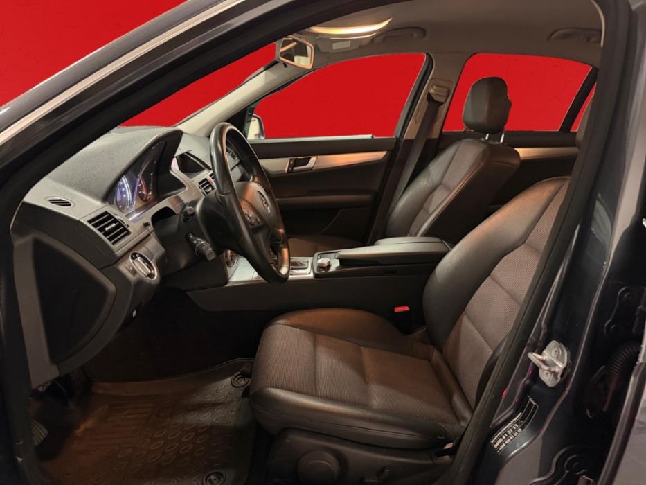 MERCEDES-BENZ C 2010