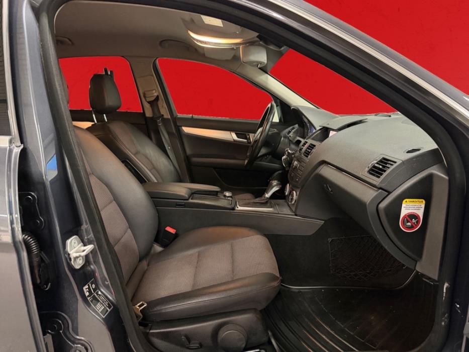 MERCEDES-BENZ C 2010