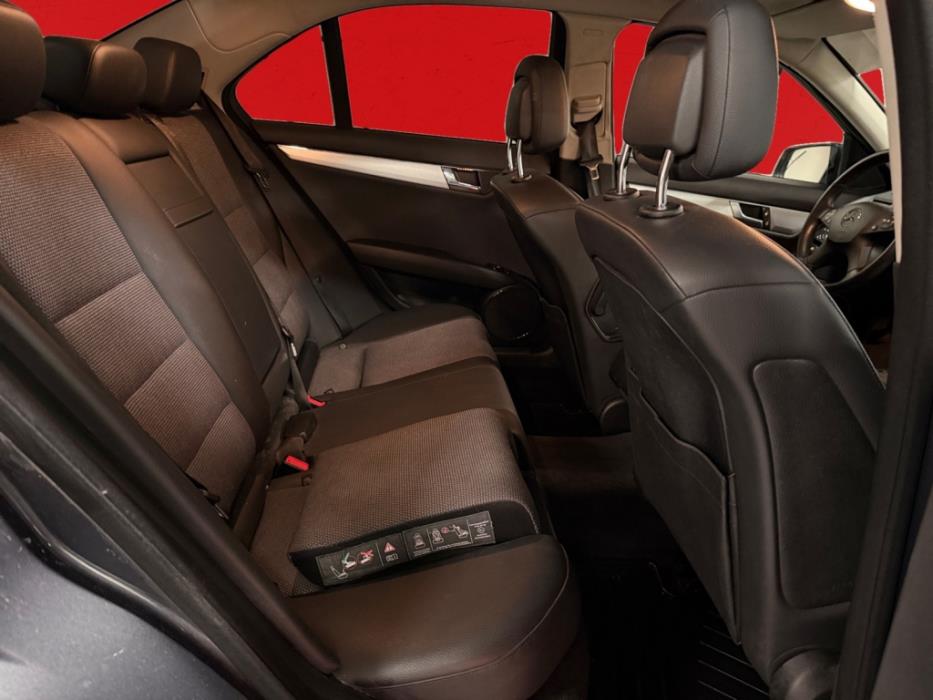 MERCEDES-BENZ C 2010