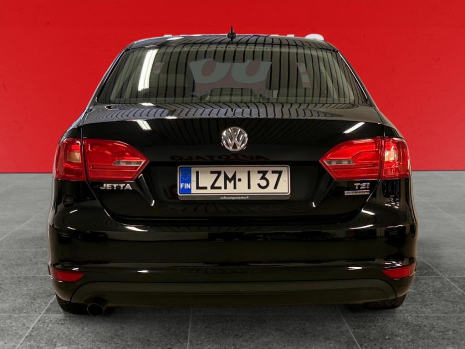 VOLKSWAGEN Jetta 2011