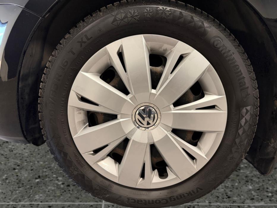 VOLKSWAGEN Jetta 2011