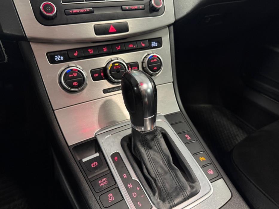 VOLKSWAGEN Passat 2013