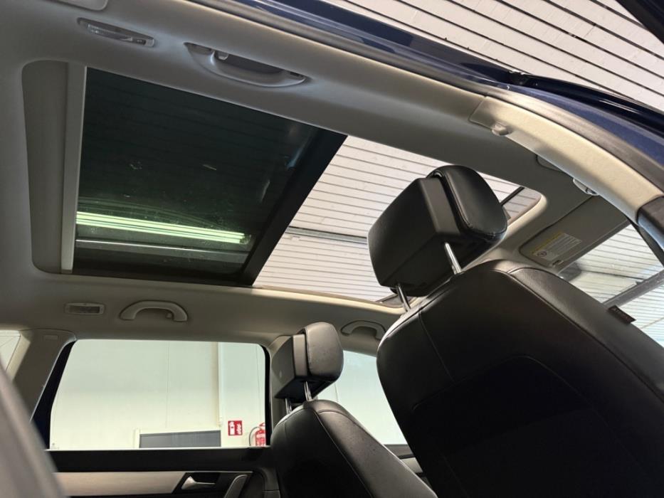 VOLKSWAGEN Passat 2013