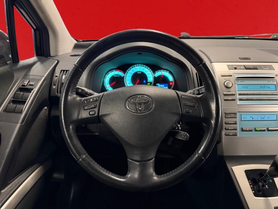 TOYOTA Corolla Verso 2008