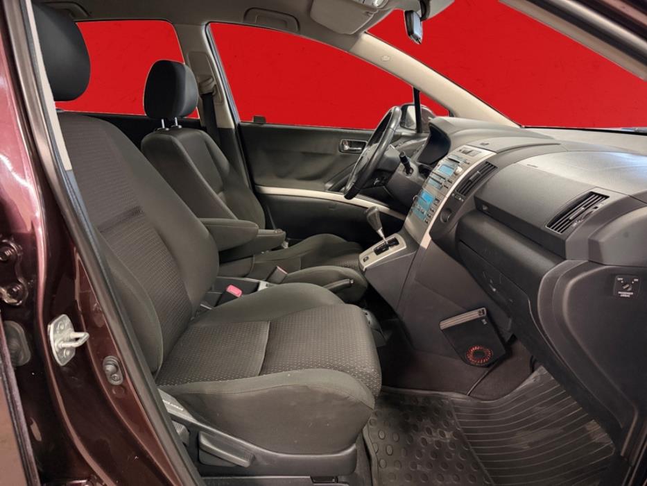 TOYOTA Corolla Verso 2008