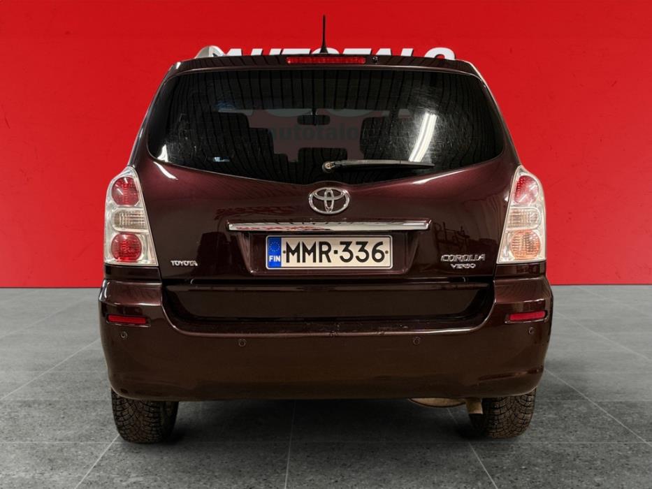 TOYOTA Corolla Verso 2008
