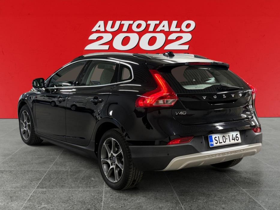 VOLVO V40 Cross Country 2015
