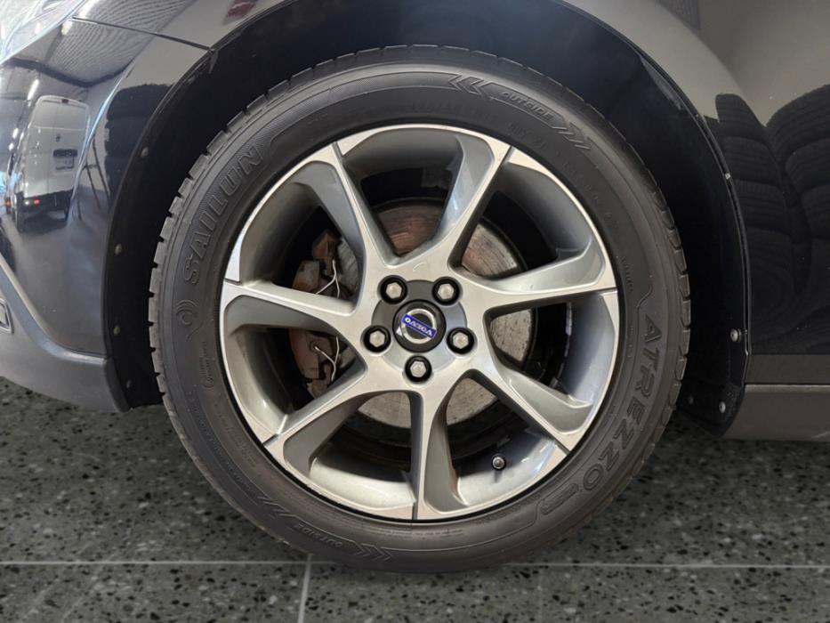 VOLVO V40 Cross Country 2015