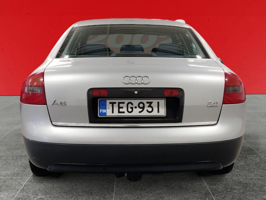 AUDI A6 2001
