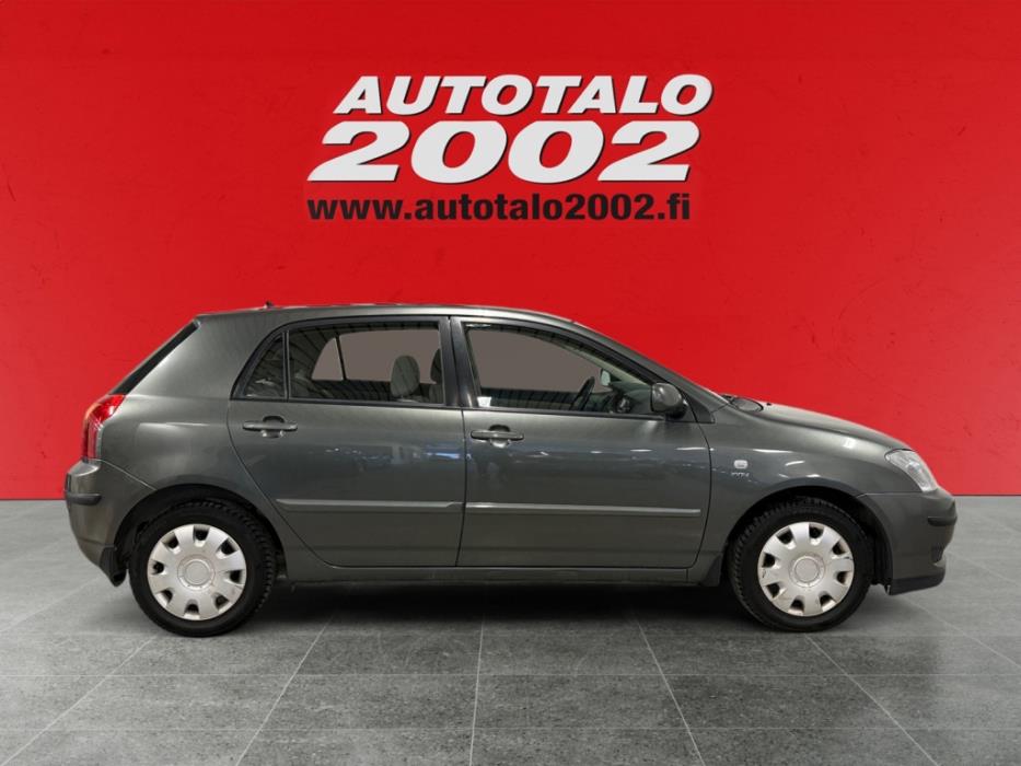 TOYOTA Corolla 2004