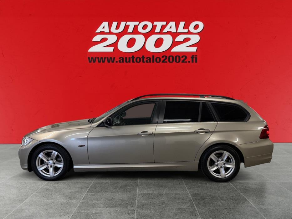BMW 318 2010