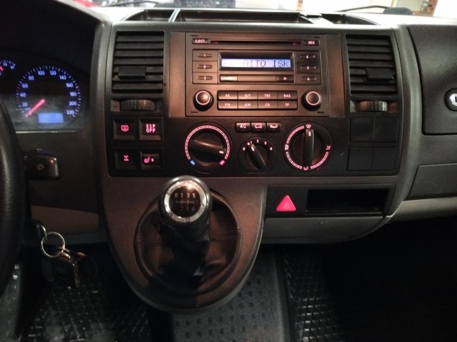 VOLKSWAGEN Caravelle 2009