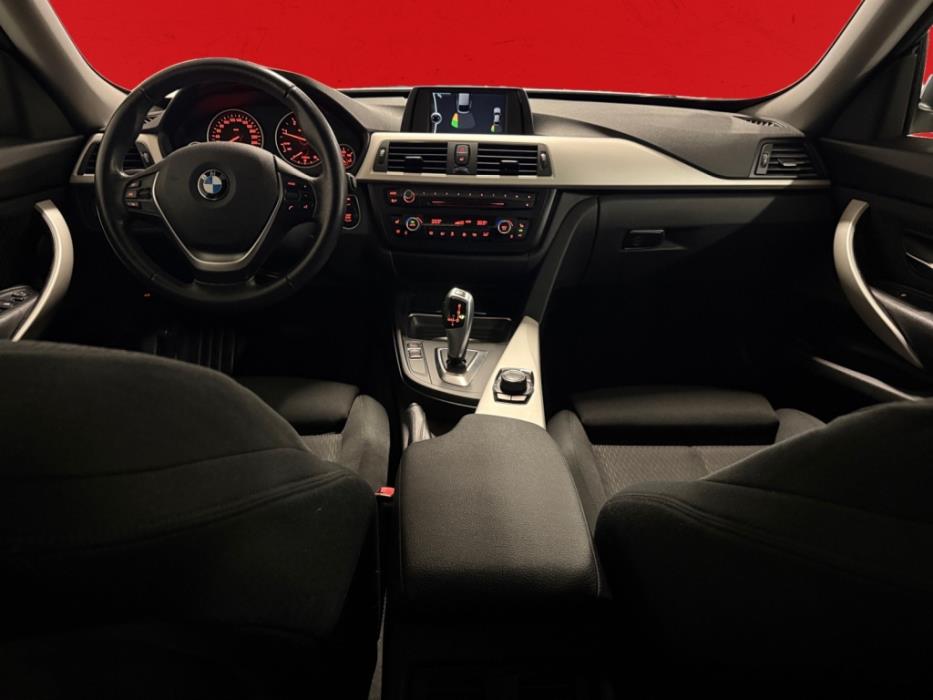 BMW 318 Gran Turismo 2014