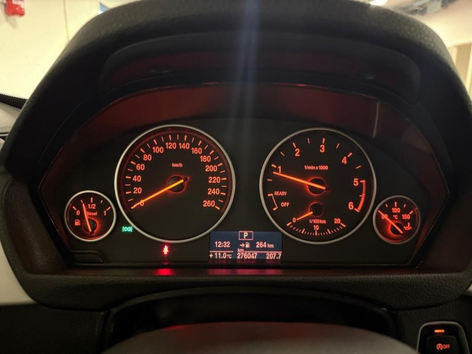 BMW 318 Gran Turismo 2014