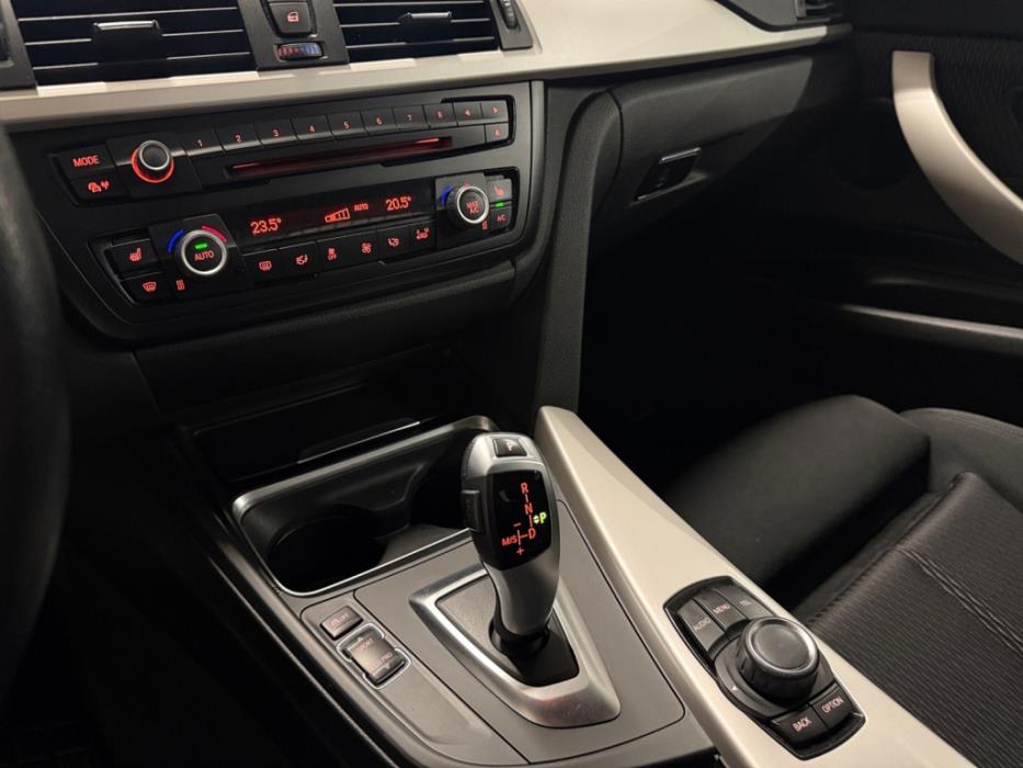 BMW 318 Gran Turismo 2014