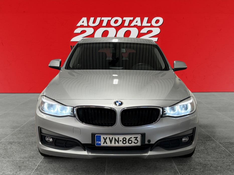 BMW 318 Gran Turismo 2014