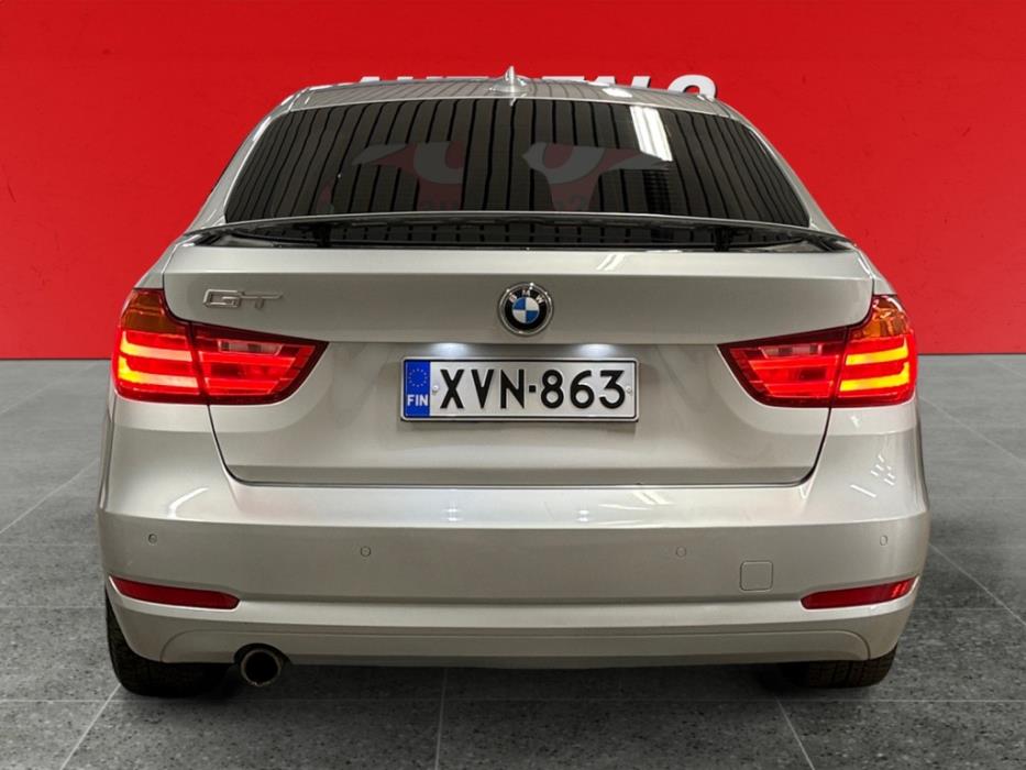 BMW 318 Gran Turismo 2014
