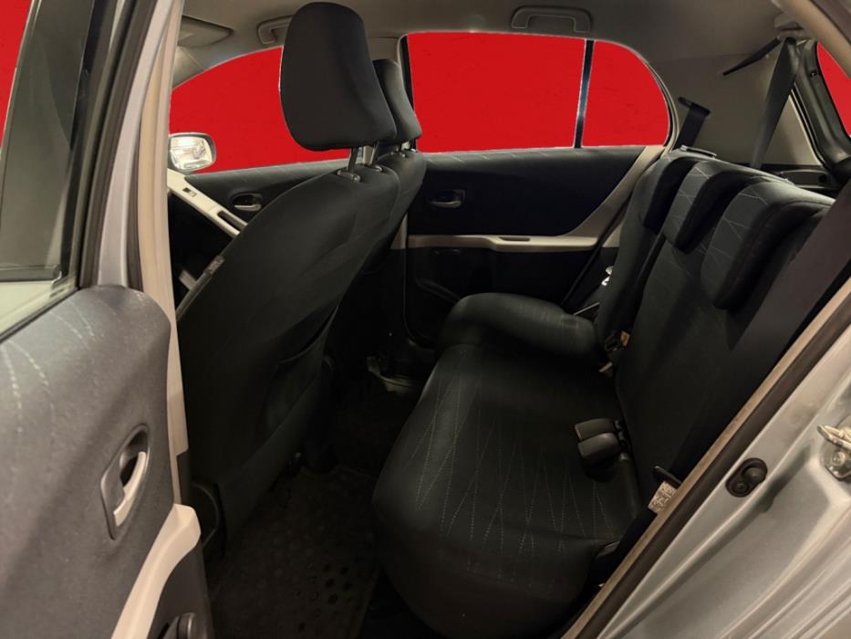 TOYOTA Yaris 2008