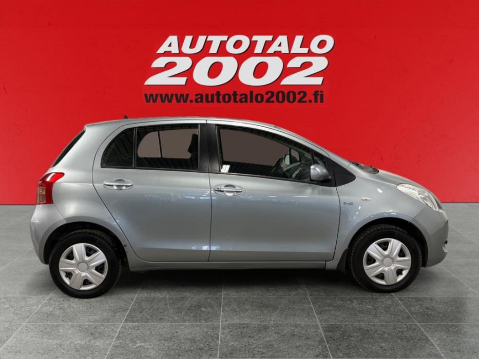 TOYOTA Yaris 2008