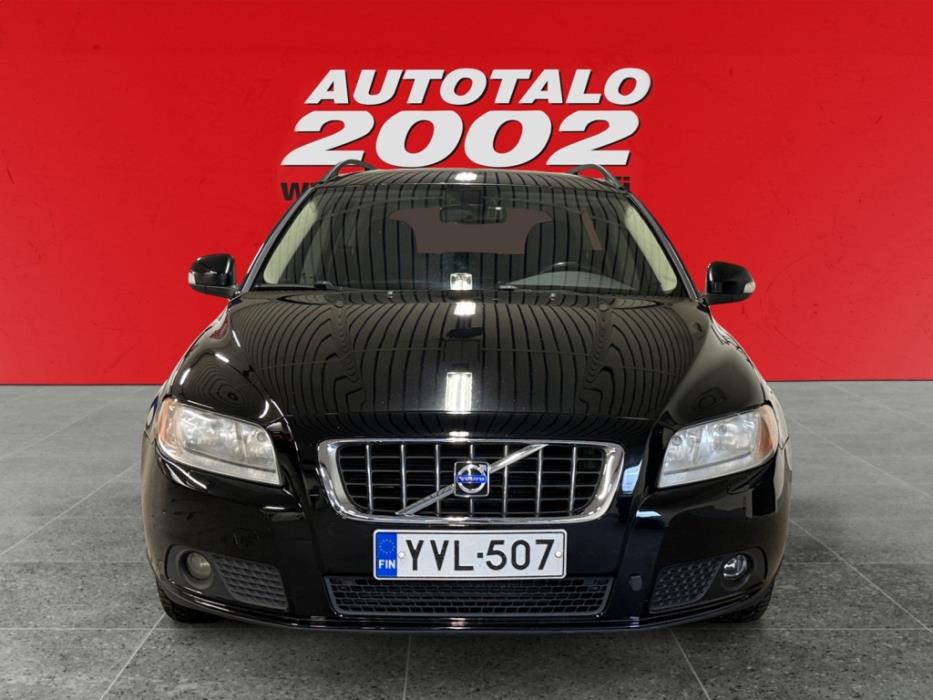 VOLVO V70 2009