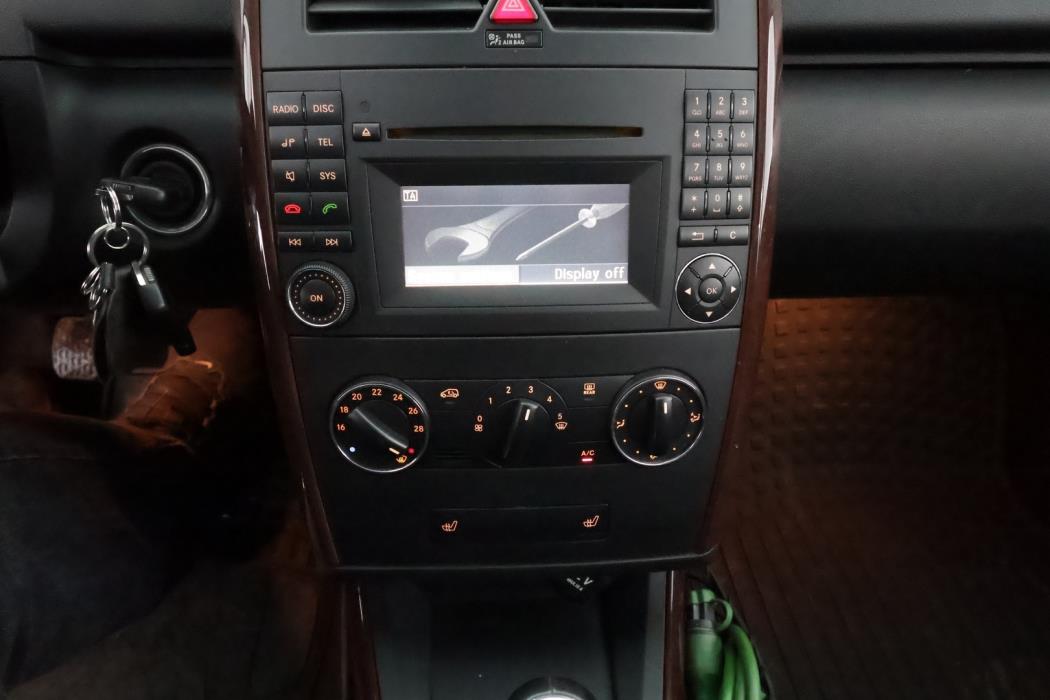 MERCEDES-BENZ A 2008