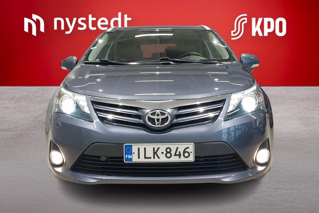 TOYOTA Avensis 2014