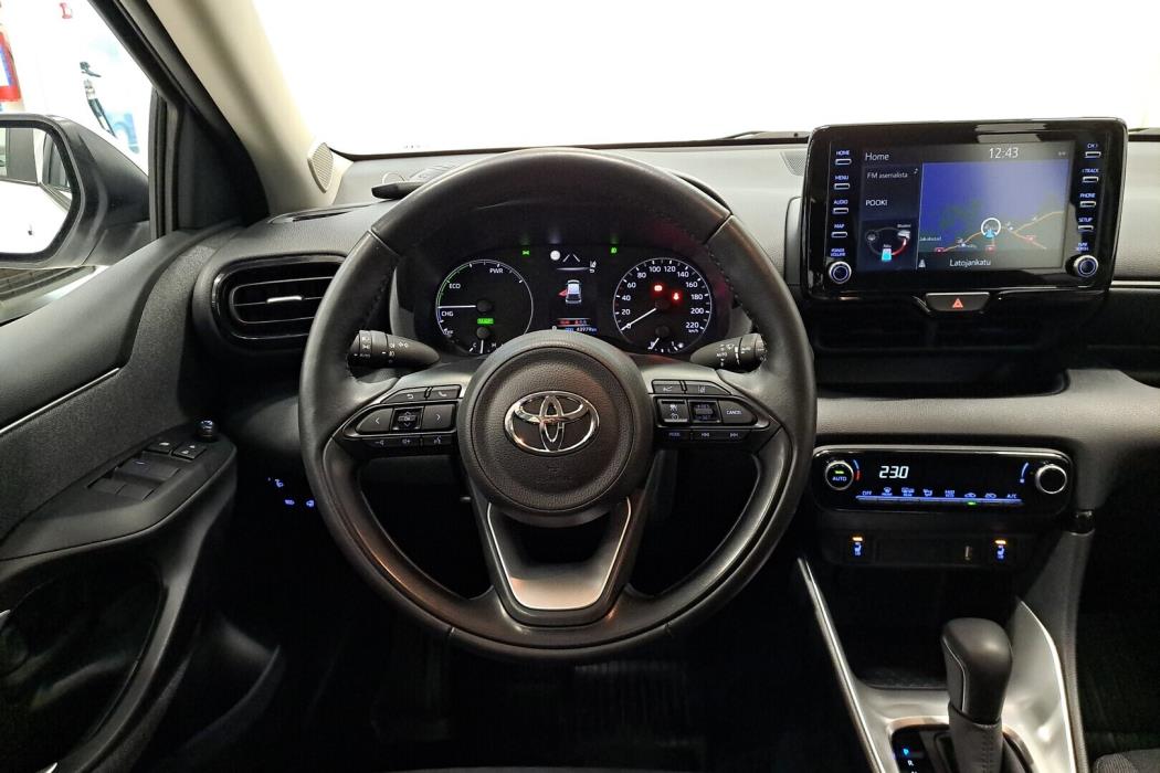 TOYOTA Yaris 2022