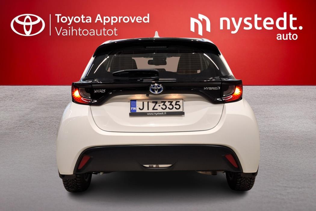 TOYOTA Yaris 2022
