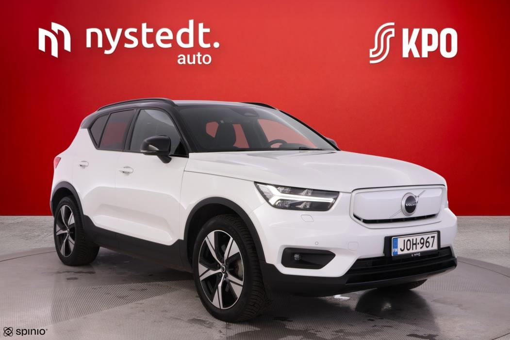 VOLVO XC40 2022