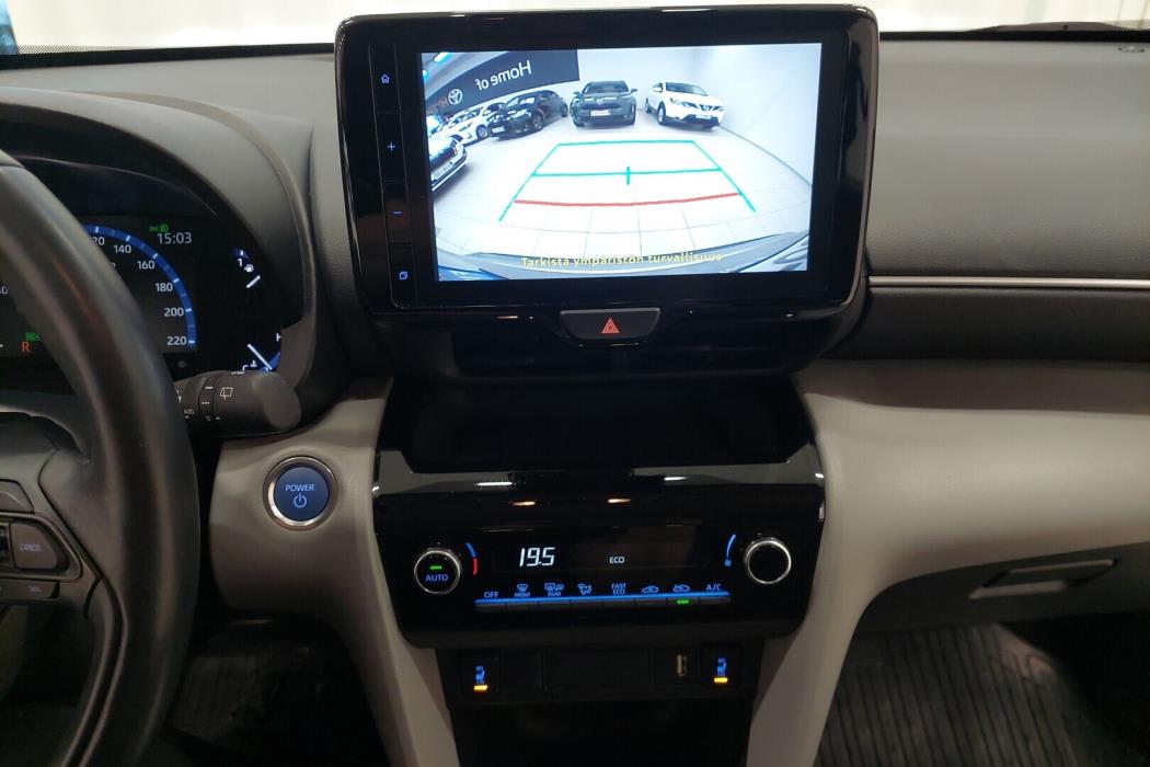 TOYOTA Yaris Cross 2022