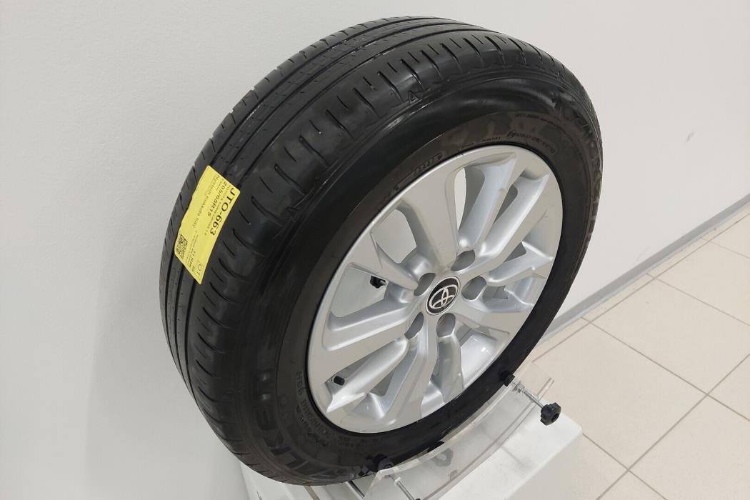 TOYOTA Yaris Cross 2022